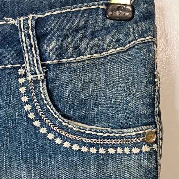 Cherokee Indigo Denim Shorts Women's XL 14-16 White Hem Embroidered - Picture 3 of 11